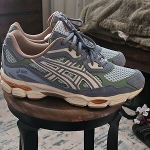 Asics Gel-Nimbus 10.1 Men's Blue and Green Athletic Shoes